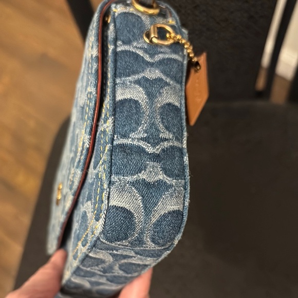 Coach Blue Signature Crossbody Bag - Picture 2 of 9